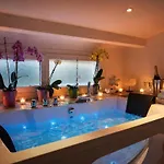 Des Vignes D Hotes Et En Vendee Piscine Chauffee Le Champ-Saint-Pere