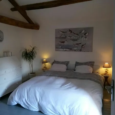 Mas Des Vignes Piscine Chauffee Bed & Breakfast *