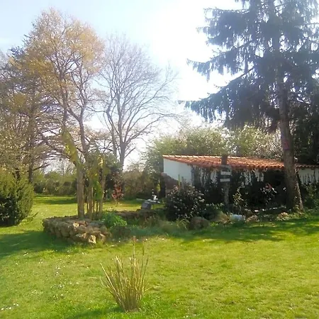 Des Vignes D Hotes Et En Vendee Piscine Chauffee * Le Champ-Saint-Pere